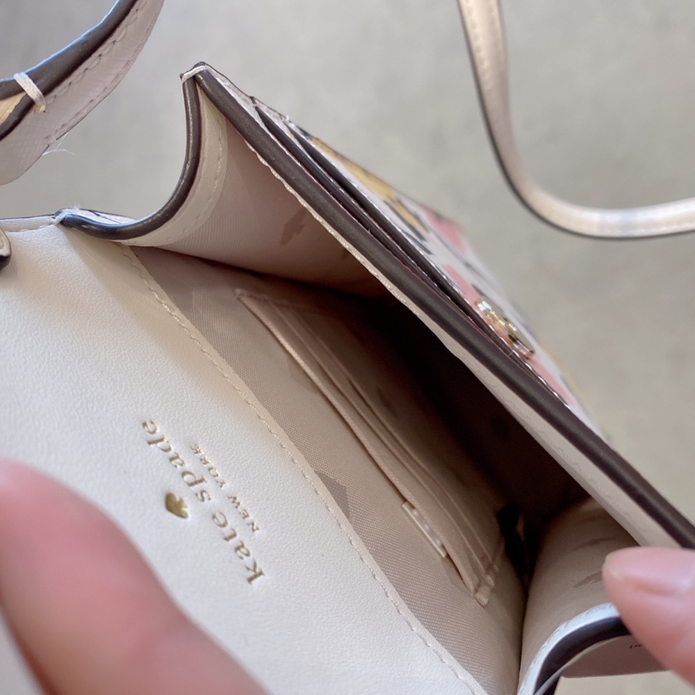Kate Spade Lily bloom Phone Crossbody - Picture 7 of 8
